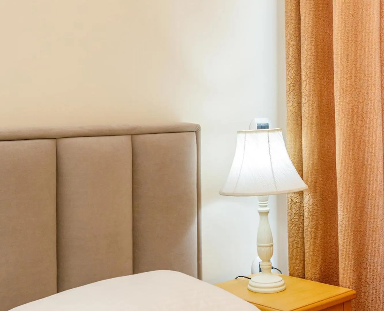 Le Palazzine Hotel Vlorë 4*,