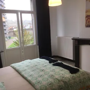 https://leonard-room.brusselshotelsbook.com