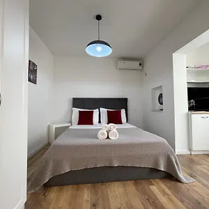 https://opera-apartments-choose-balkans.hotels-in-tirana.com