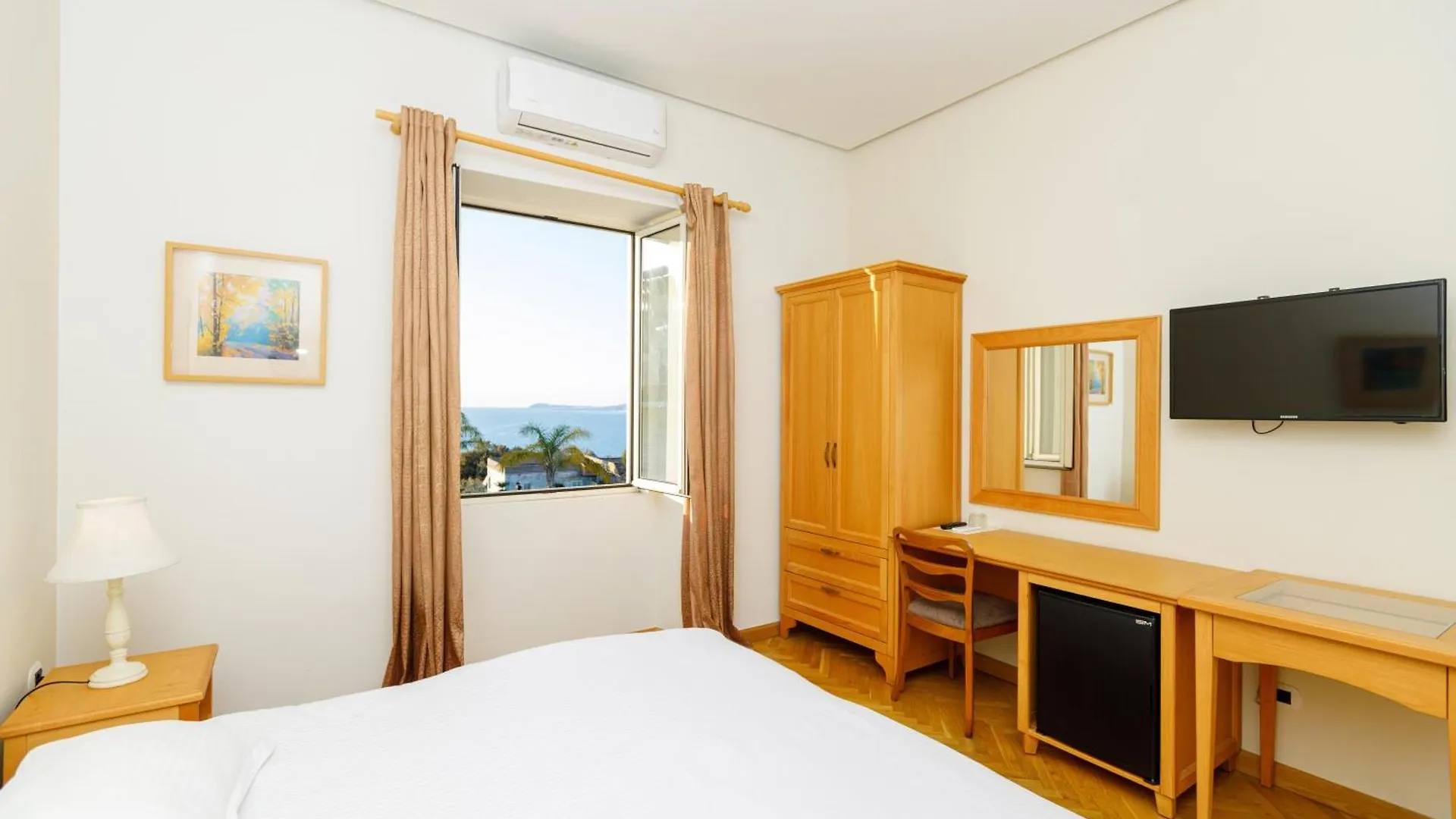Le Palazzine Hotel Vlorë 4*,