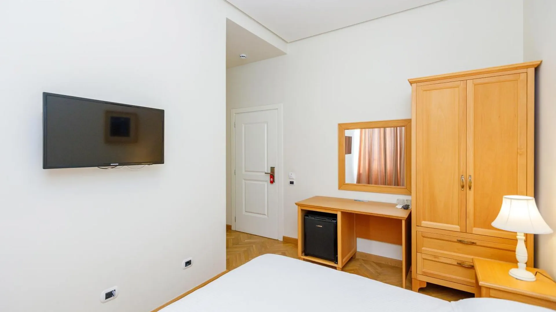 Le Palazzine Hotel Vlorë 4*,  Albania